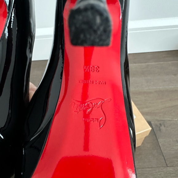 Christian Louboutin Size 38.5 black patent high heeled Bianca shoe - Picture 4 of 8